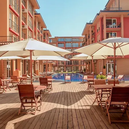 Апартамент Sunny View Central
