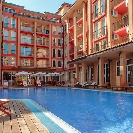 Апартамент Sunny View Central *