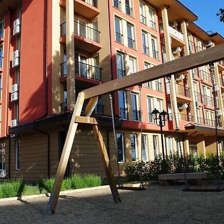 Апартамент Sunny View Central *